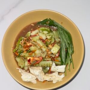 သခွါးသီးထောင်း [br] 舂黄瓜