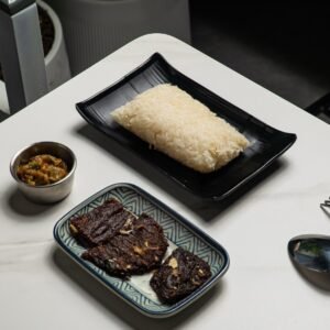 ကောက်ညှင်း + အမဲကြော် [br] 糯米饭 牛肉