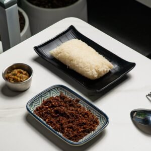 ကောက်ညှင်း + ဆိတ်မွကြော် [br] 糯米饭 羊肉