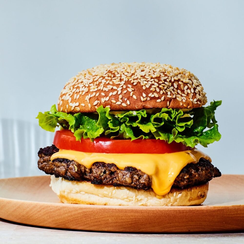 Burger (ကြက်/ ဝက်/ မဲ)