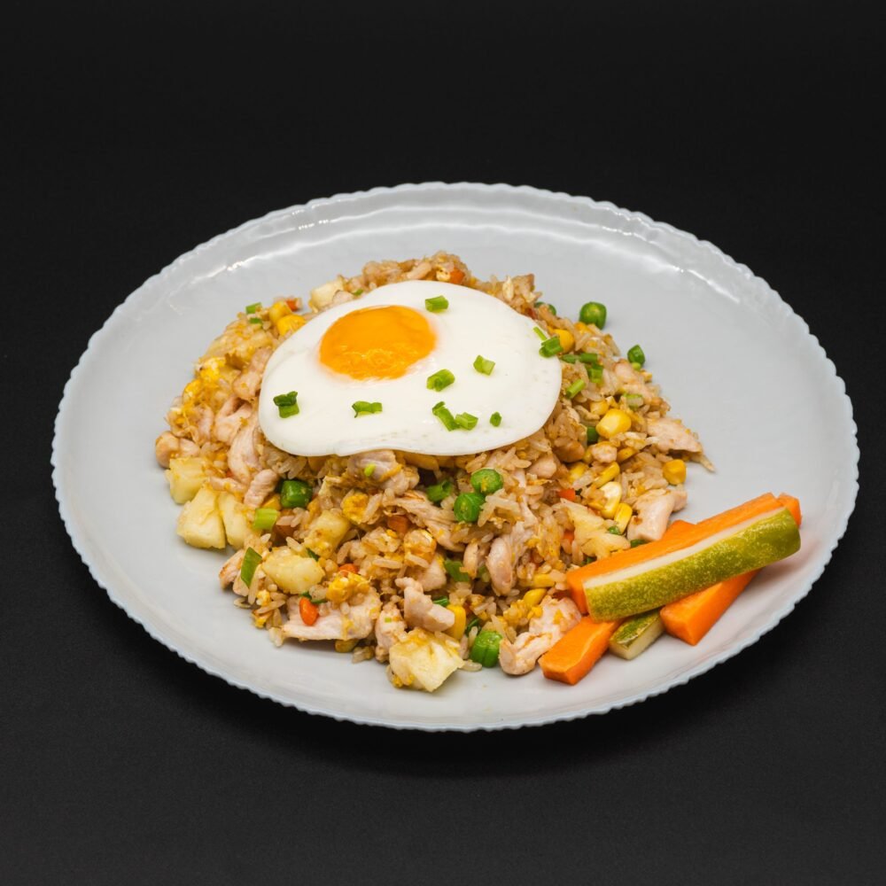 Pineapple Fried Rice (Chicken, Pork, Seafood, Beef)