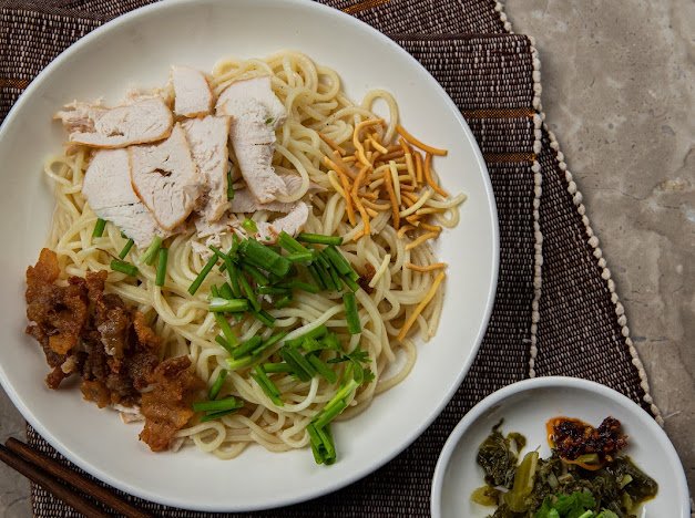 ဂျုံဆီချက် (ကြက်/ဝက်) - Wheat Noodles (Chicken/ Pork)