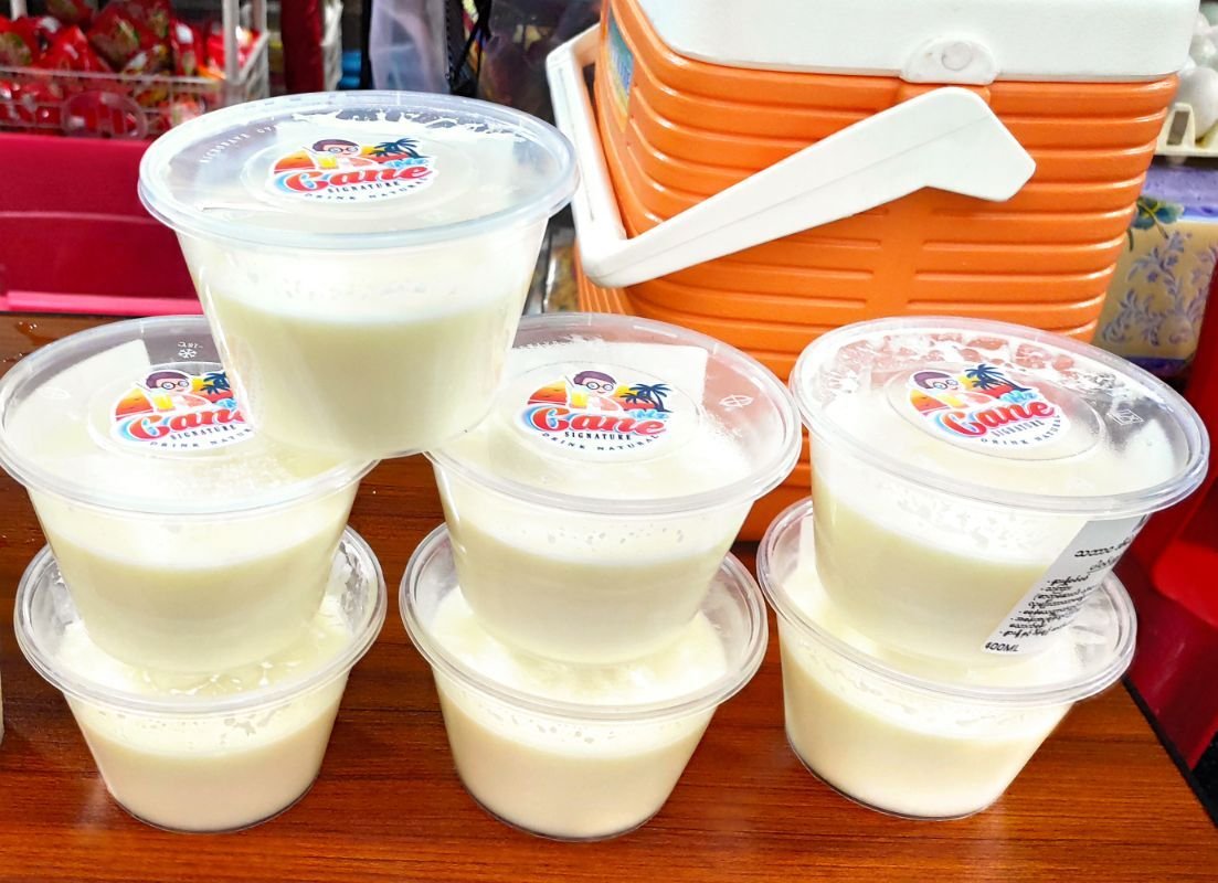 နို့ဒိန်ချဉ် 400ml (အုန်းခြစ်ပါသော ဒိန်ချဉ်)