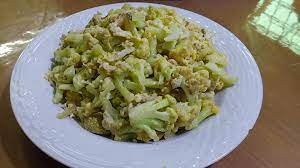 ကြက်ဥပန်းပွင့်​ကြော် Stir Fried Broccoli With Egg