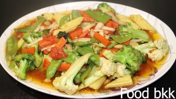 သီးရွက်စုံ​ကြော်(အလွတ်)  Stir Fry Vegetables