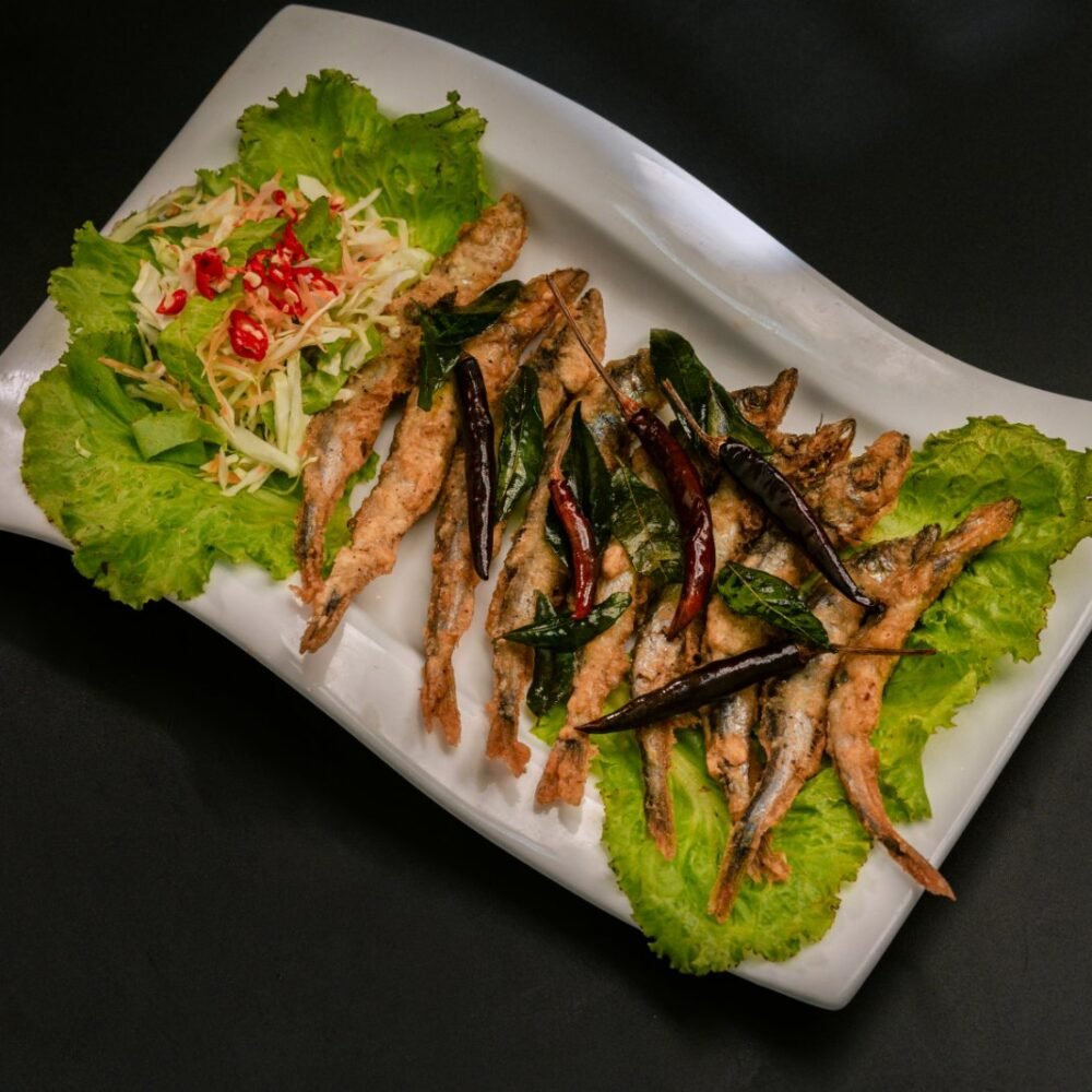 Deep Fried Crispy Shishamo Fish (ရှီရှားမိုငါးကြော်)