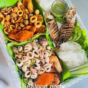 Seafood Party (ပင်လယ် စာကွန့်တန်/ ပင်လယ်ထောင်း/ ငါး ကြော်/ ထမင်း/မုန့်ဖက်)