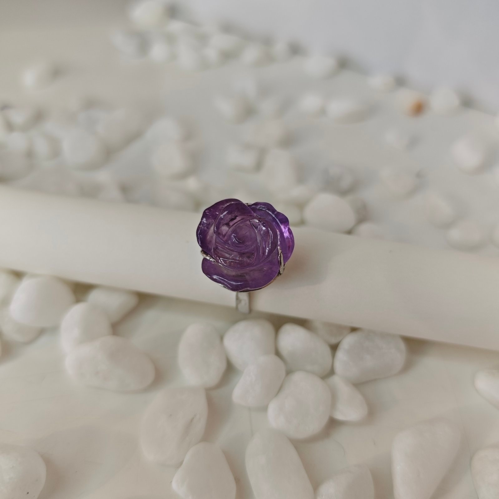 Gemstones Amethyst - S 646