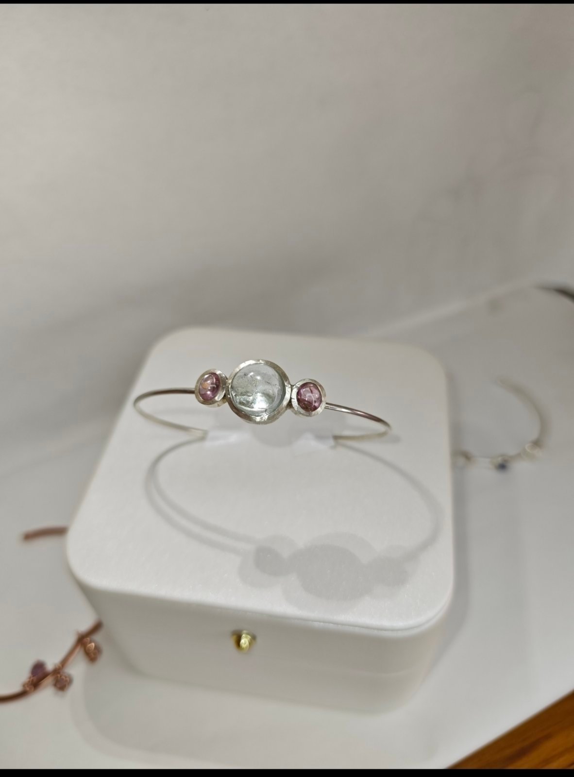 Gemstones Moonstone Spinel - 679