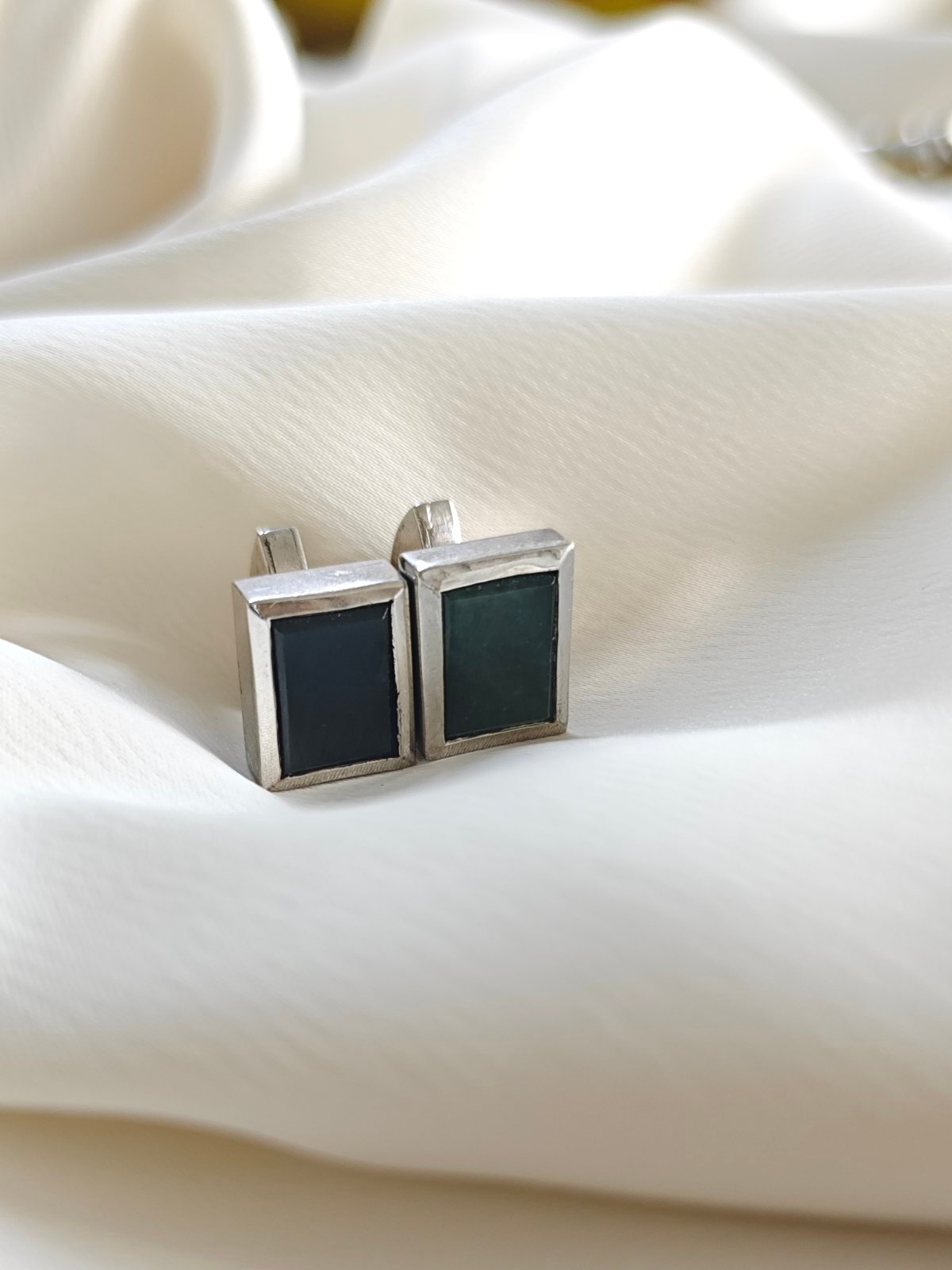 Gemstones Jade - 680