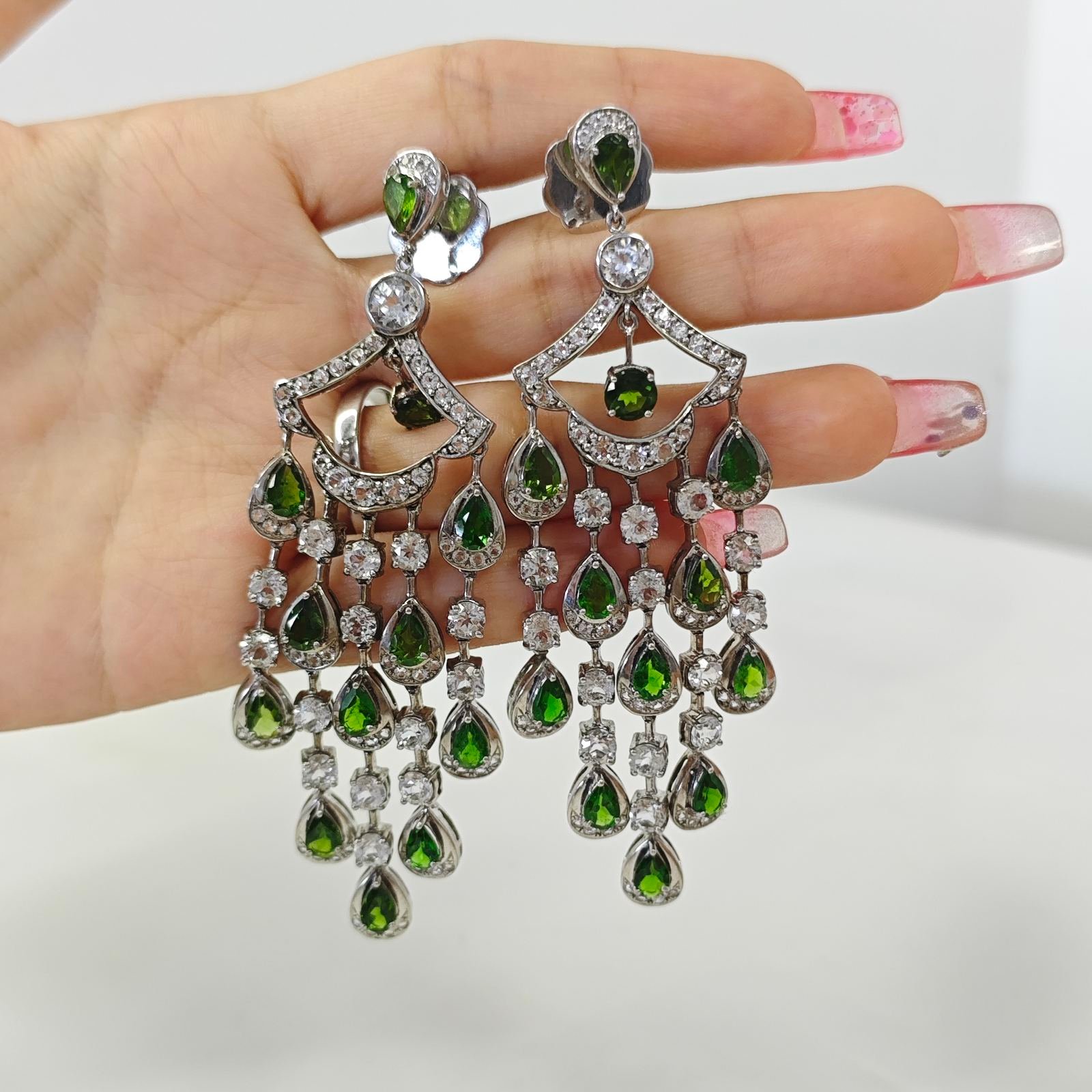Gemstones Emerald - 797