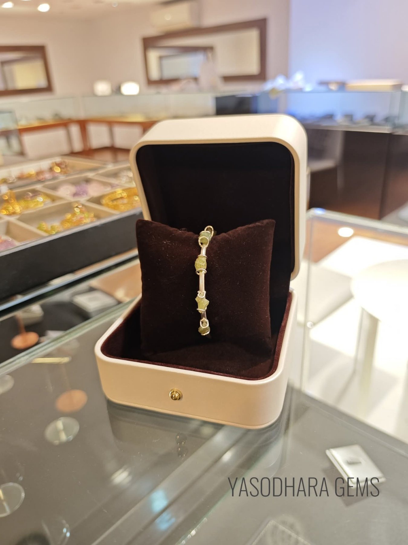 Gemstones Peridot - RG 45