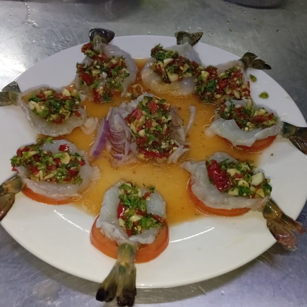 ပုဇွန်အစိမ်းသုပ်