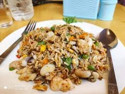 ပသျှူးထမင်းကြော်(seafood)