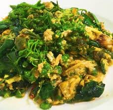 ကြက်ဥဂွေးတောက်ကြော်